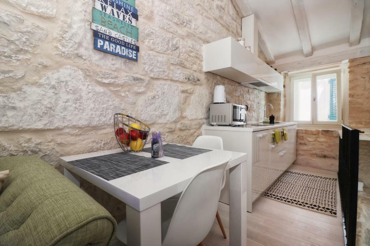 Studio Coccolina โรวีน ภายนอก รูปภาพ